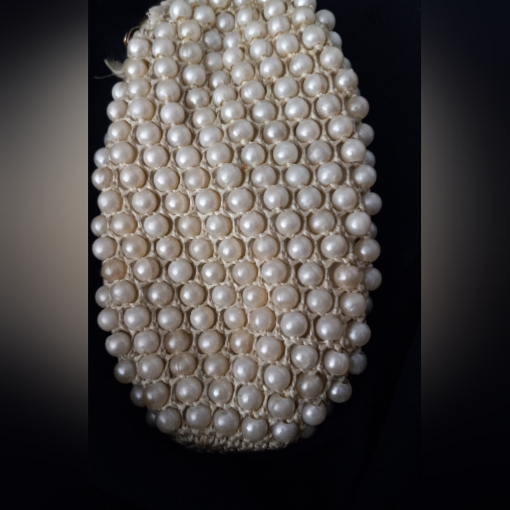 Vintage Small Pearl  Purse.